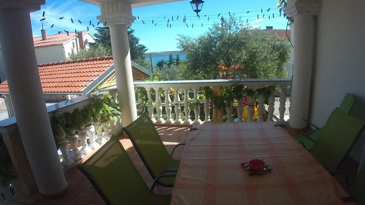 Bed and Breakfast Haus Josipa à Maslenica Extérieur photo