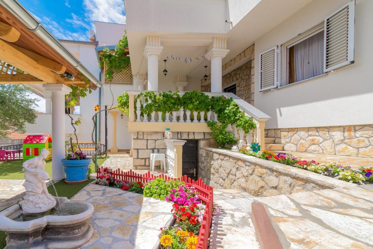 Bed and Breakfast Haus Josipa à Maslenica Extérieur photo